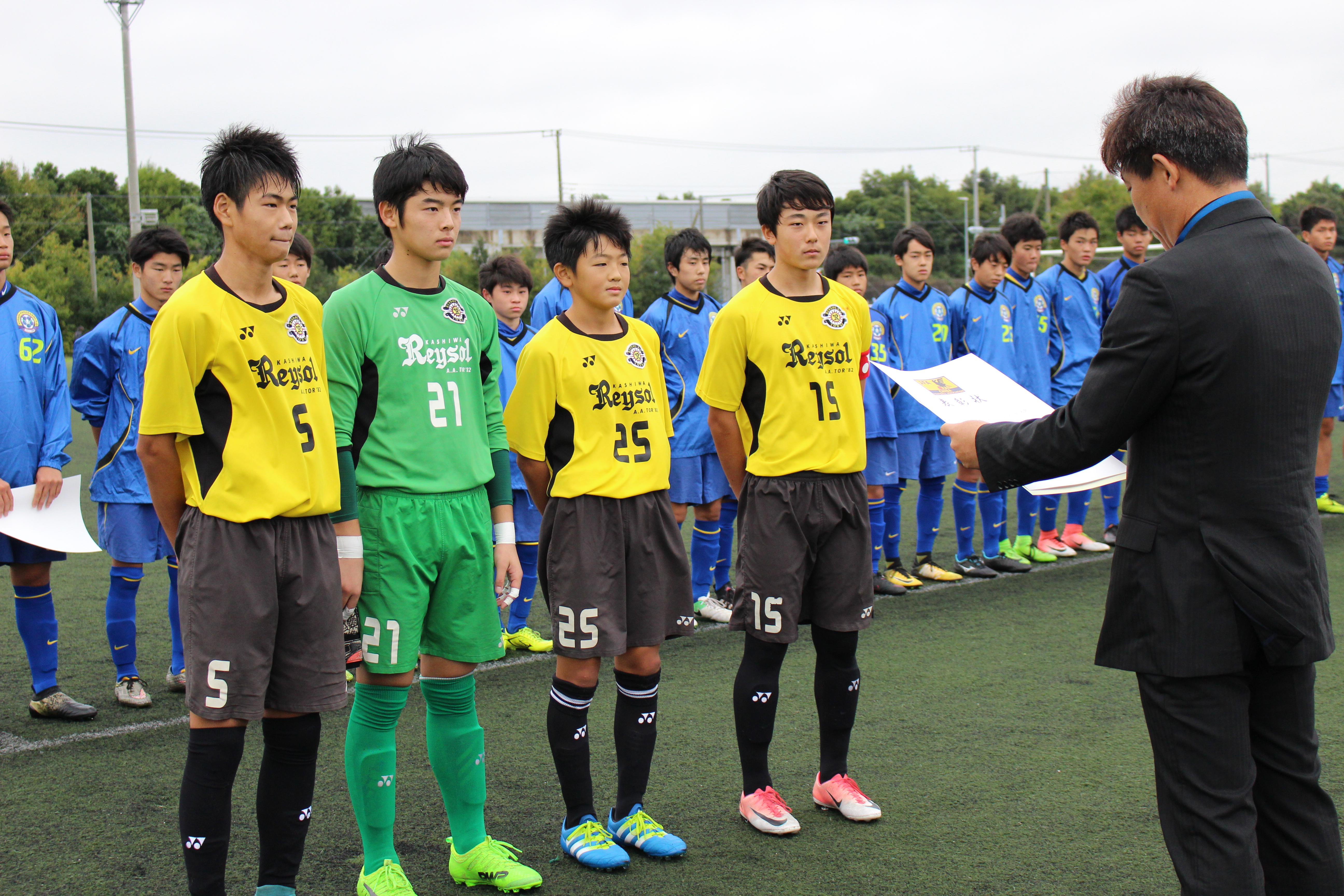 表彰式写真等 追加 マッチレポ 17高円宮杯千葉県選手権 代表決定戦 市原スポレクパークからお届けしました ジュニアサッカーnews