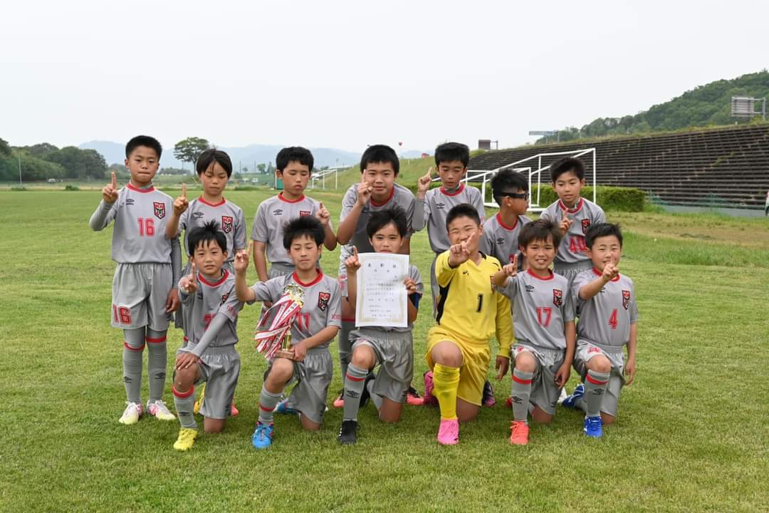 21年度 第56回鳥取市サッカー祭り 優勝は鳥取kfc B 写真掲載 ジュニアサッカーnews