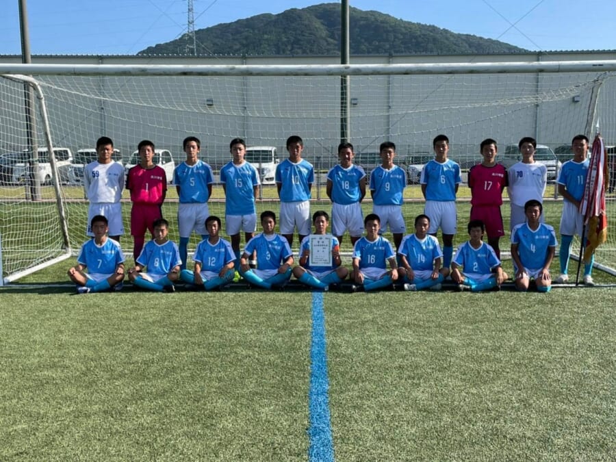 優勝チーム写真掲載 21年度 第74回山口県中学校秋季体育大会 サッカー競技 優勝は高川学園中学校 ジュニアサッカーnews